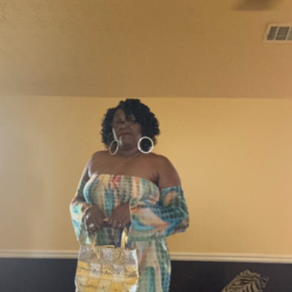 Jazzy multi-color dress - Picture 3 of 3